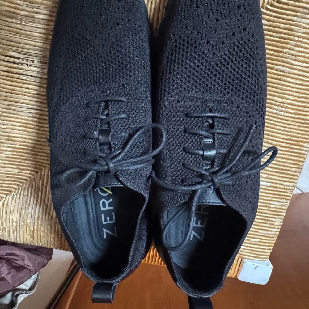Cole Haan Men's Black shoes lightweight - Picture 9 of 10